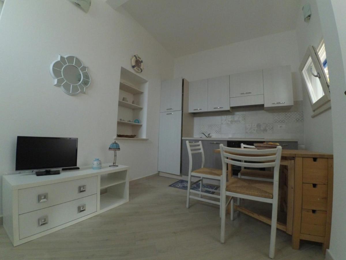 Alemar Casa Vacanze Calasetta Eksteriør billede